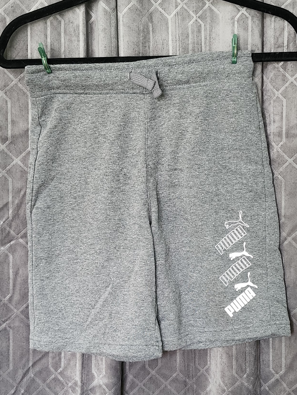 Boy's M Puma Gray Athletic Sweat Shorts With Logo